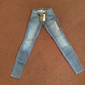Guess Power Skinny Jeans 24 NWT